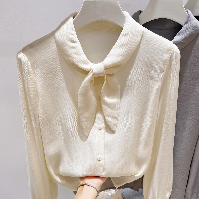 2025新款法式气质显瘦立领领结系带单排扣加厚长袖衬衣女秋