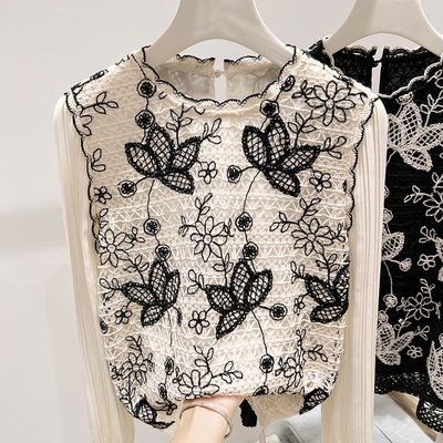 2025新款法式气质复古圆领刺绣钩花百褶拼接长袖雪纺上衣女秋季