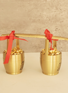 黄铜一桶金摆件日进斗金一桶江山招米水桶家用扁担铜梯乔迁喜事用