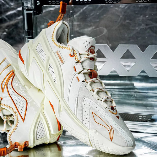 李宁反伍4.5低帮草莓熊