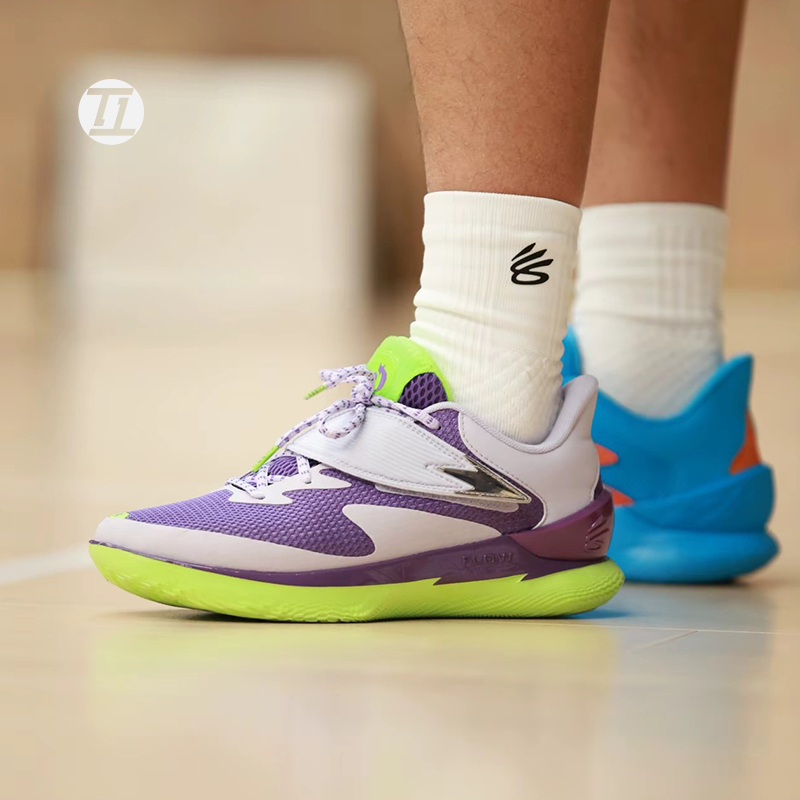 UnderArmour/安德玛CurryFox1
