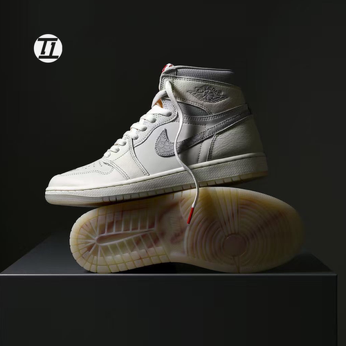 AJ1高帮复古男子运动鞋板鞋
