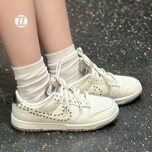 NikeDunkLow马年限定大童板鞋