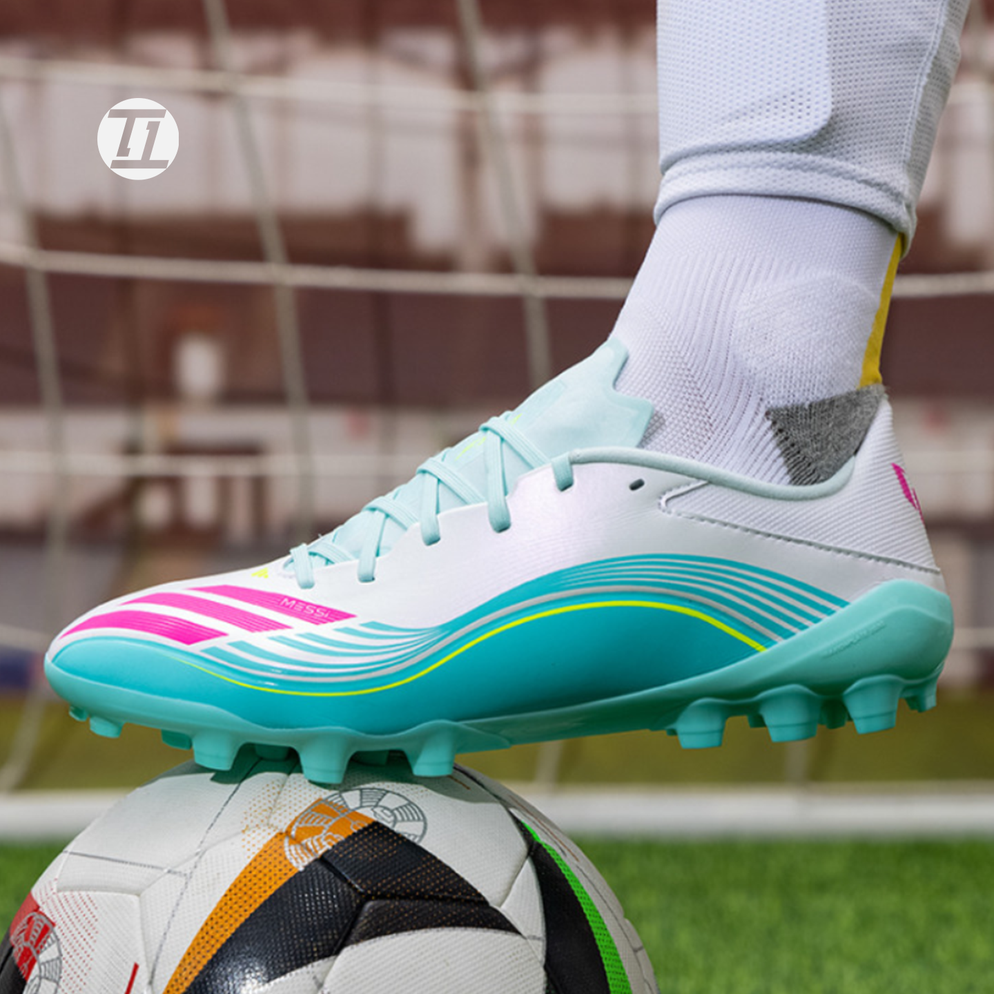 阿迪达斯ADIDAS F50 MESSI LEAGUE 2G/3G AG白蓝粉足球鞋 JQ0940 - 实物图