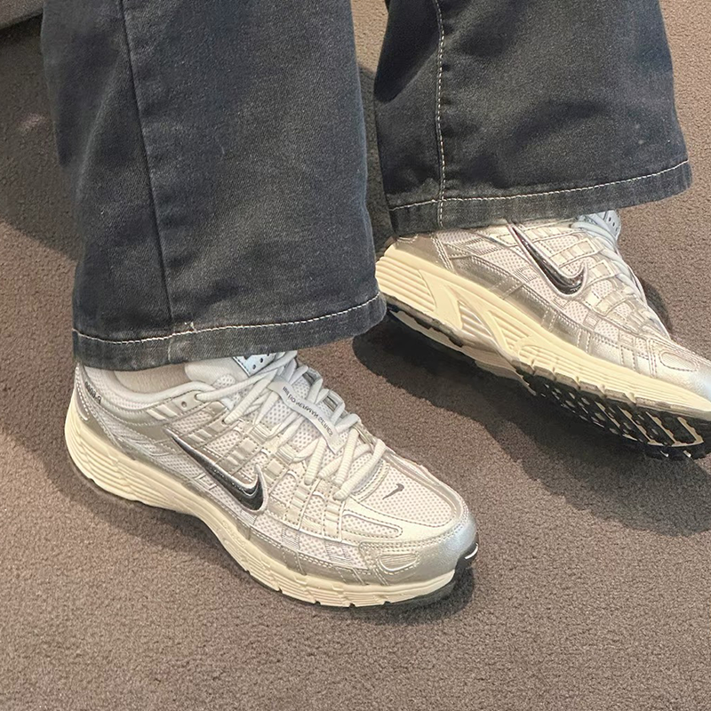 耐克/Nike机能风运动休闲鞋