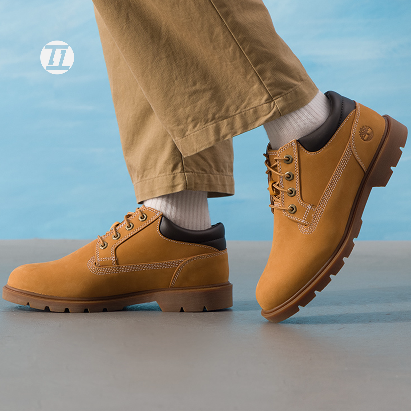 Timberland添柏岚新款男子宽版防水耐磨休闲户外低帮大黄靴 A1P3L