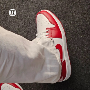 Air Jordan 1 AJ1板鞋 复古潮流支撑合成革运动休闲鞋 553558-166