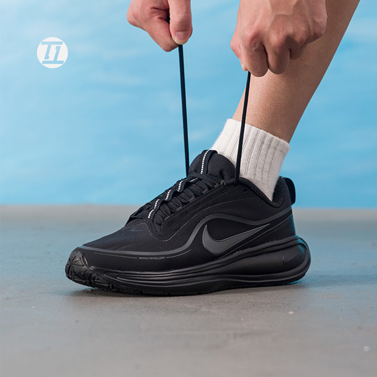耐克NIKE REVOLUTION 8 男鞋黑色日常训练休闲运动跑步鞋IR0890