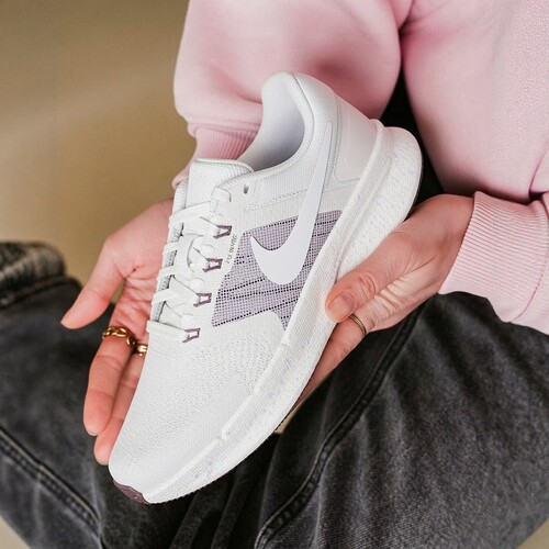 NikeRUNSWIFT3运动跑步鞋