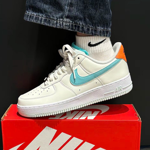 耐克/Nike Air Force 1 Low 空军AF1米绿男女低帮板鞋 HM3728-131