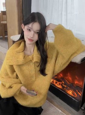 黄色加厚大翻领纽扣设计毛衣女秋冬高级感外穿针织衫高领慵懒上衣
