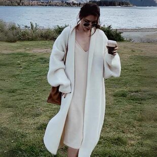 法式高级感白色中长款针织开衫女春秋加厚慵懒风软糯毛衣外套大衣