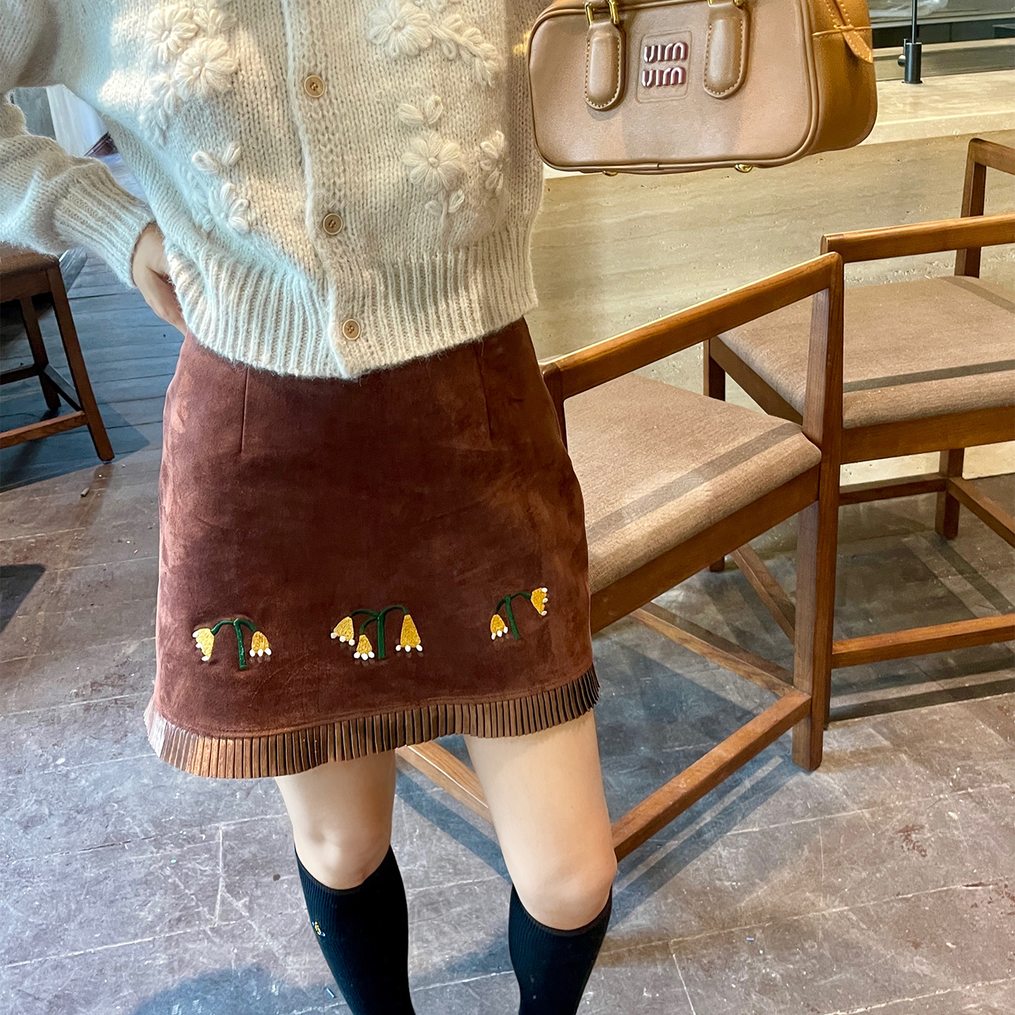 heidy海蒂2025新品刺绣短裙