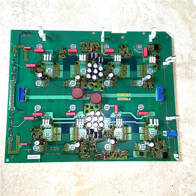 25-PN072410P2施耐德变频器ATV61 71 690V系列400 500KW驱动板触