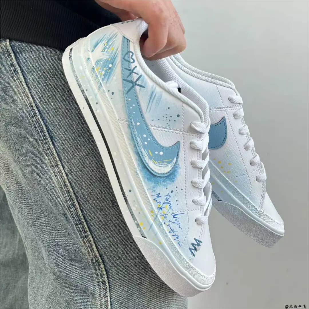 球鞋定制 Nike Court Legacy 蓝白天空简约复古手绘低帮男女板鞋