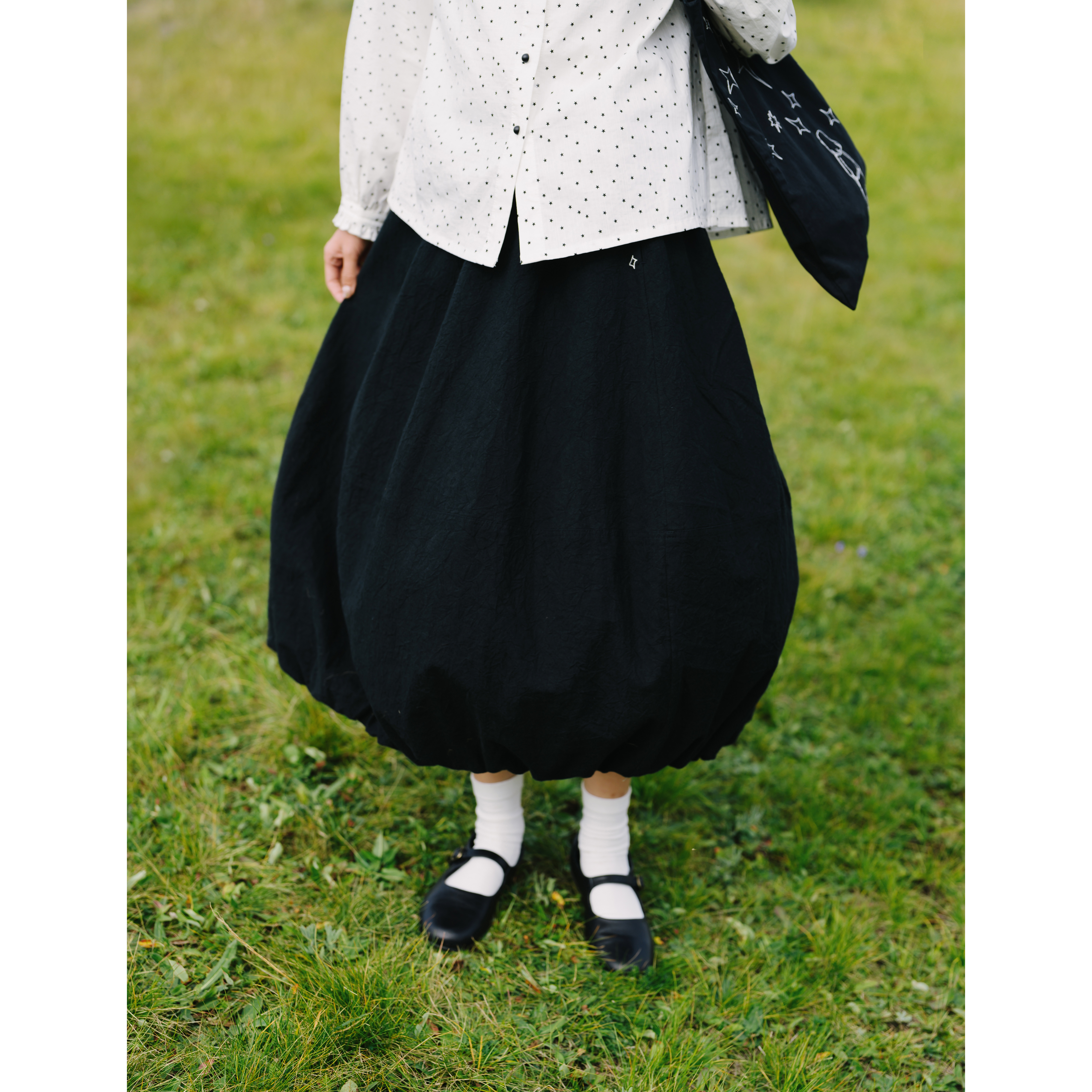 古苔黑色木耳边花苞半身裙秋季女