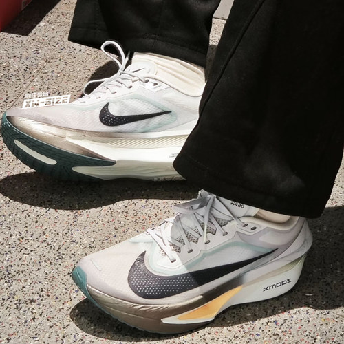 向往体育Nike/耐克Zoom Fly 6男子低帮专业碳板跑步鞋FN8454-006
