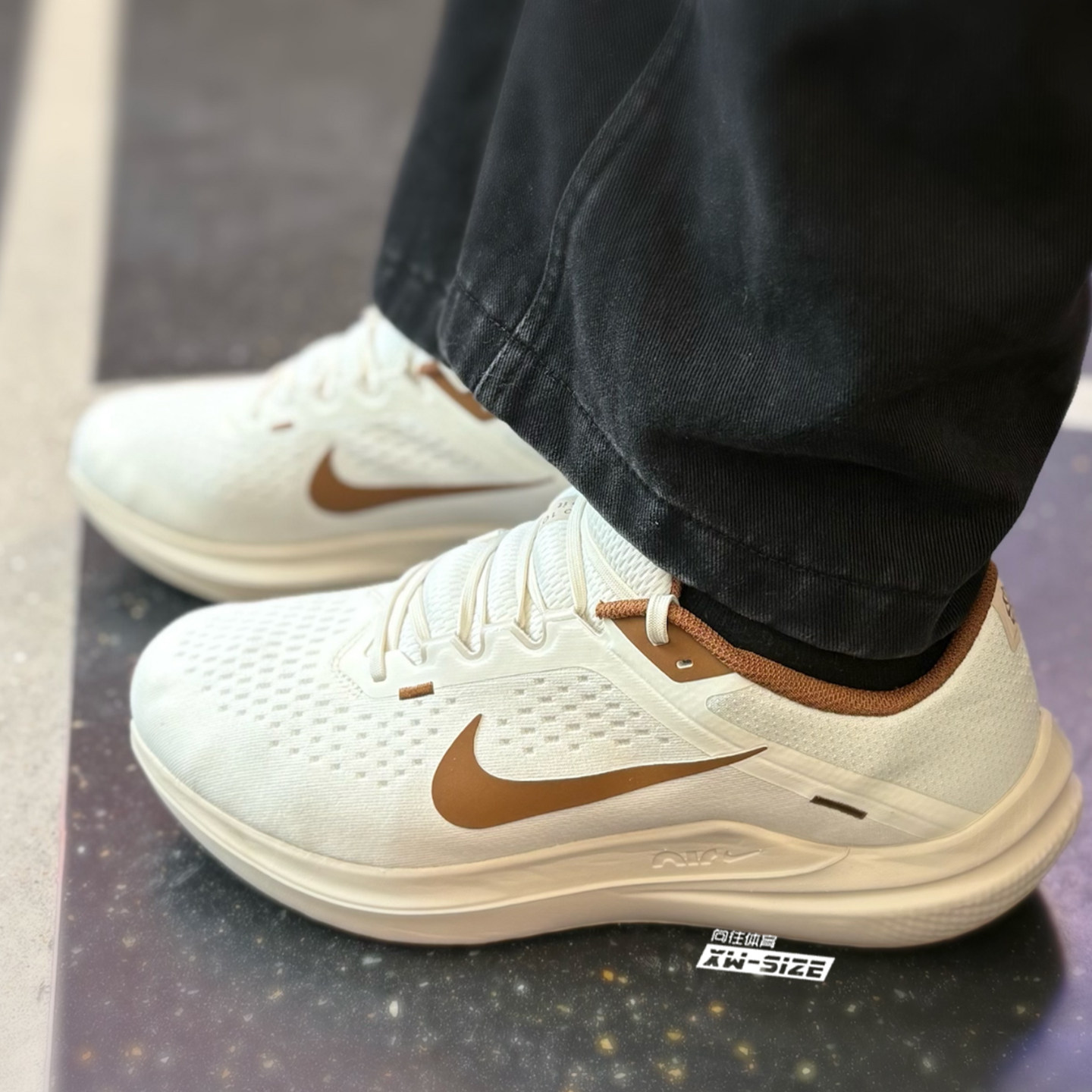 Nike男子气垫运动跑鞋