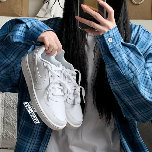 Nike女子小白鞋低帮小空军板鞋