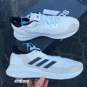 Adidas缓震男子系带轻便运动鞋