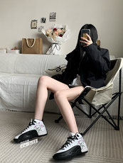 баскетбольные кроссовки