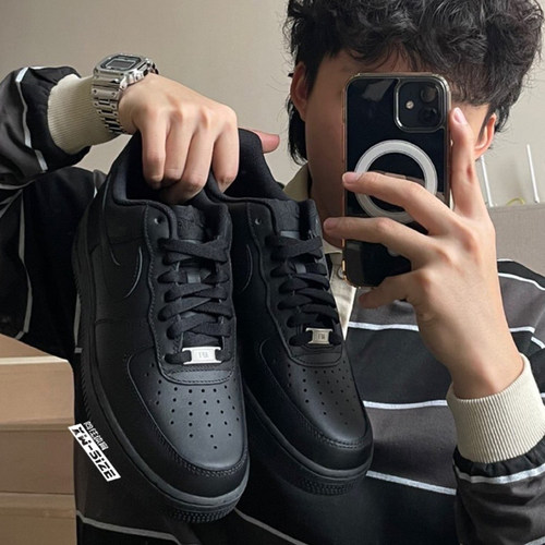 Nike耐克AF1纯黑白男女空军一号