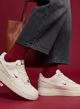 向往体育Nike/耐克Air Force1男子AF1马年限定空军板鞋IQ1119-011