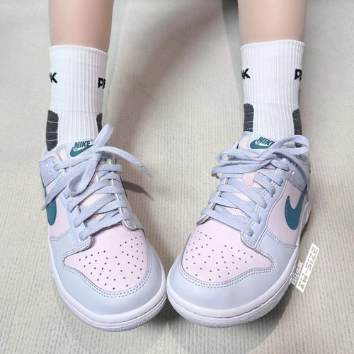 向往体育Nike/耐克Dunk 女子低帮粉蓝经典休闲板鞋FD1232-002
