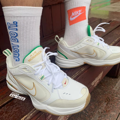 向往体育Nike/耐克Air Monarch 4莫妮卡男子秋冬休闲鞋415445-103