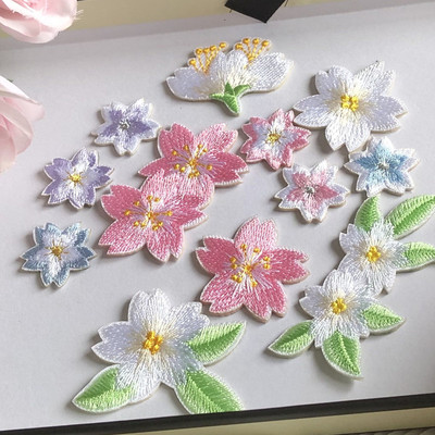 自粘小号梅花樱花刺绣布贴辅料