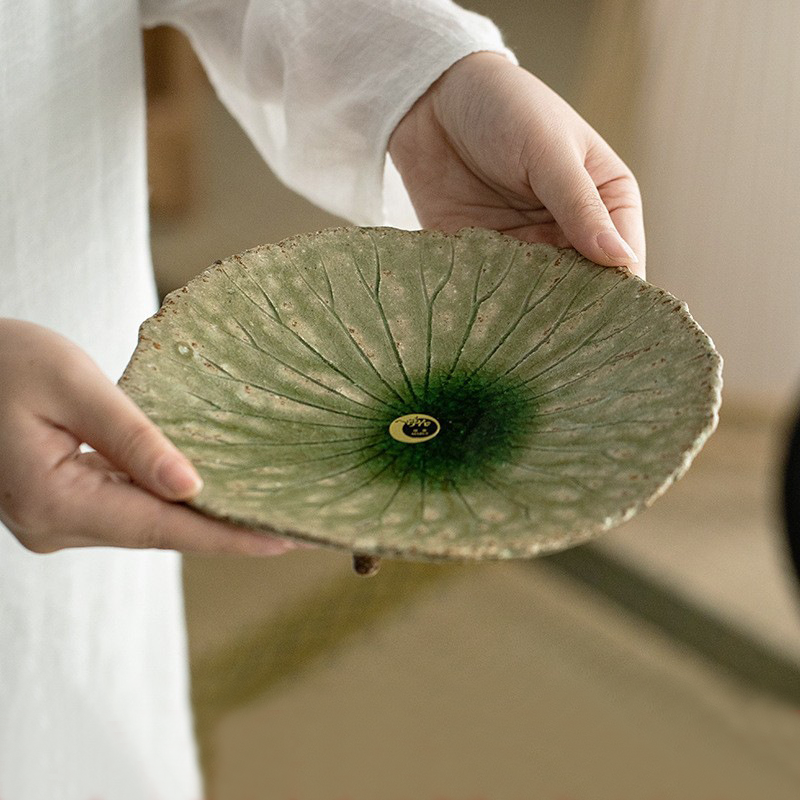 手作粗陶莲叶形盘子家用冰裂釉荷叶三足浅盘荷叶造型平盘深盘餐具