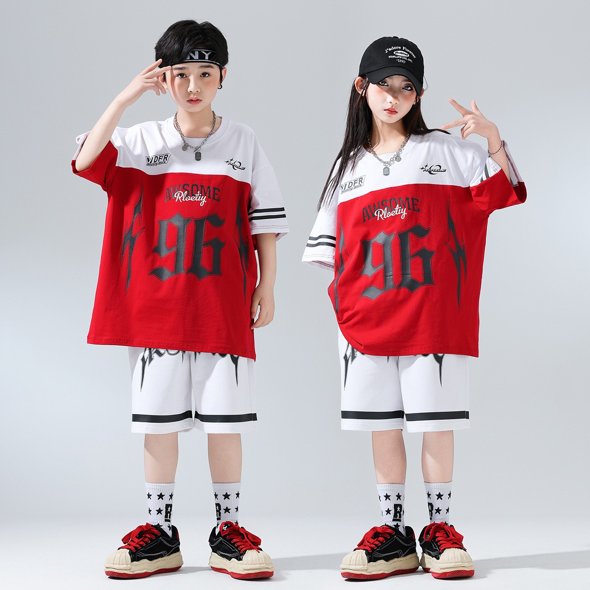 儿童街舞潮服夏女生韩版爵士舞套装宽松体恤男童嘻哈hiphop演出服