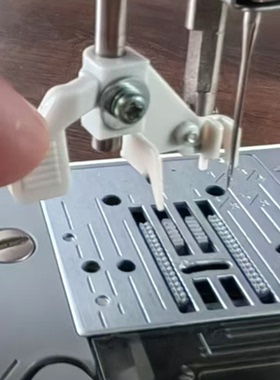 兄弟缝纫机配件大全穿线器GS27002788 TM27PK GP60X JD2799 JK17B