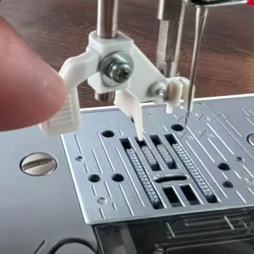 兄弟缝纫机配件穿线器GP60X