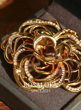 ROSALOLA 法式复古山茶花·复古风胸针·LOLA系列 122241