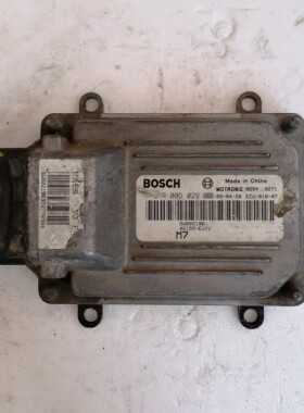 东南菱悦V3发动机电脑板F01R00D029 SW802196 4G15M-EUIV