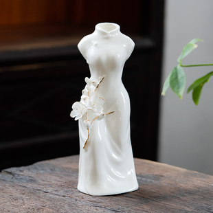 德化白瓷手工描金梅花旗袍美女花瓶家居书桌面博古架玄关中式摆件
