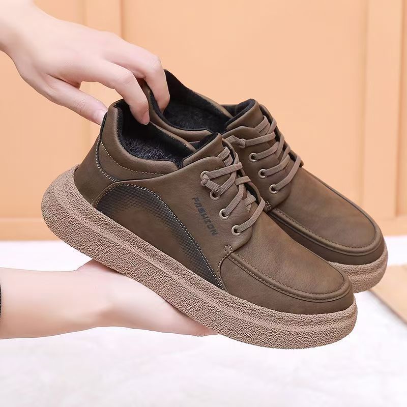 冬季新款加绒保暖男鞋超轻软底防滑耐磨轻便舒适防水防寒宽脚爸爸