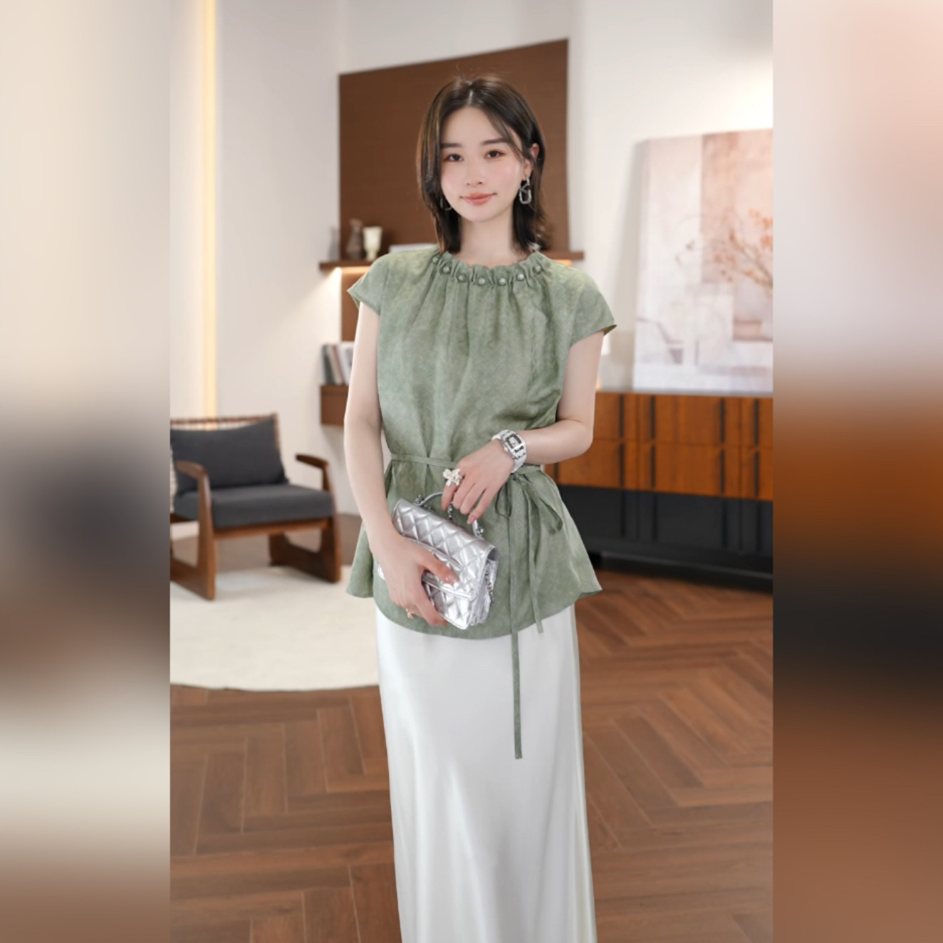 邱莹莹 "四经绞罗幸运四叶草"96.6%桑蚕丝21姆米设计感透气衬衫女