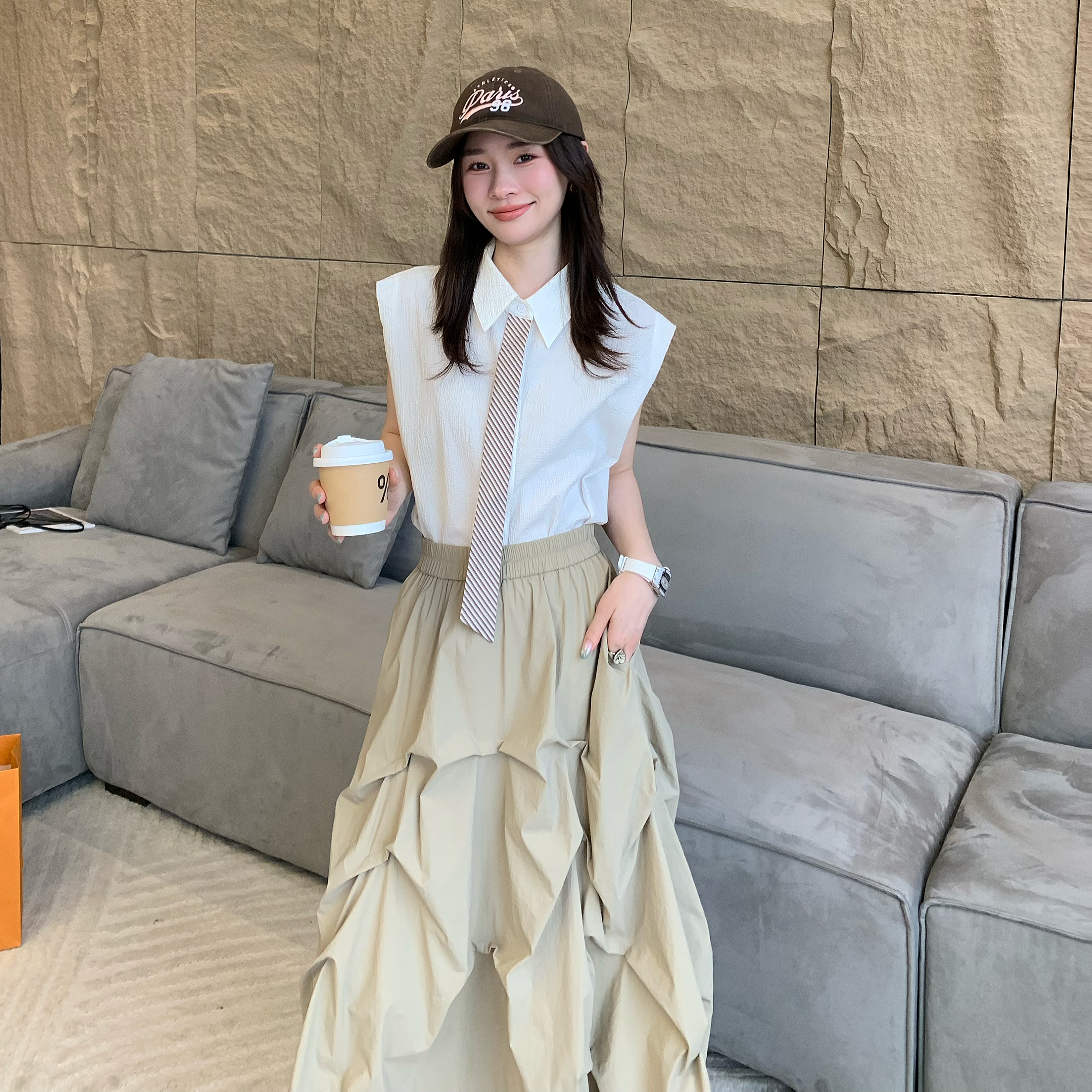 邱莹莹原创-"领带衬衫"亚麻肌理感2026夏季无袖翻领挺括纯色衬衫
