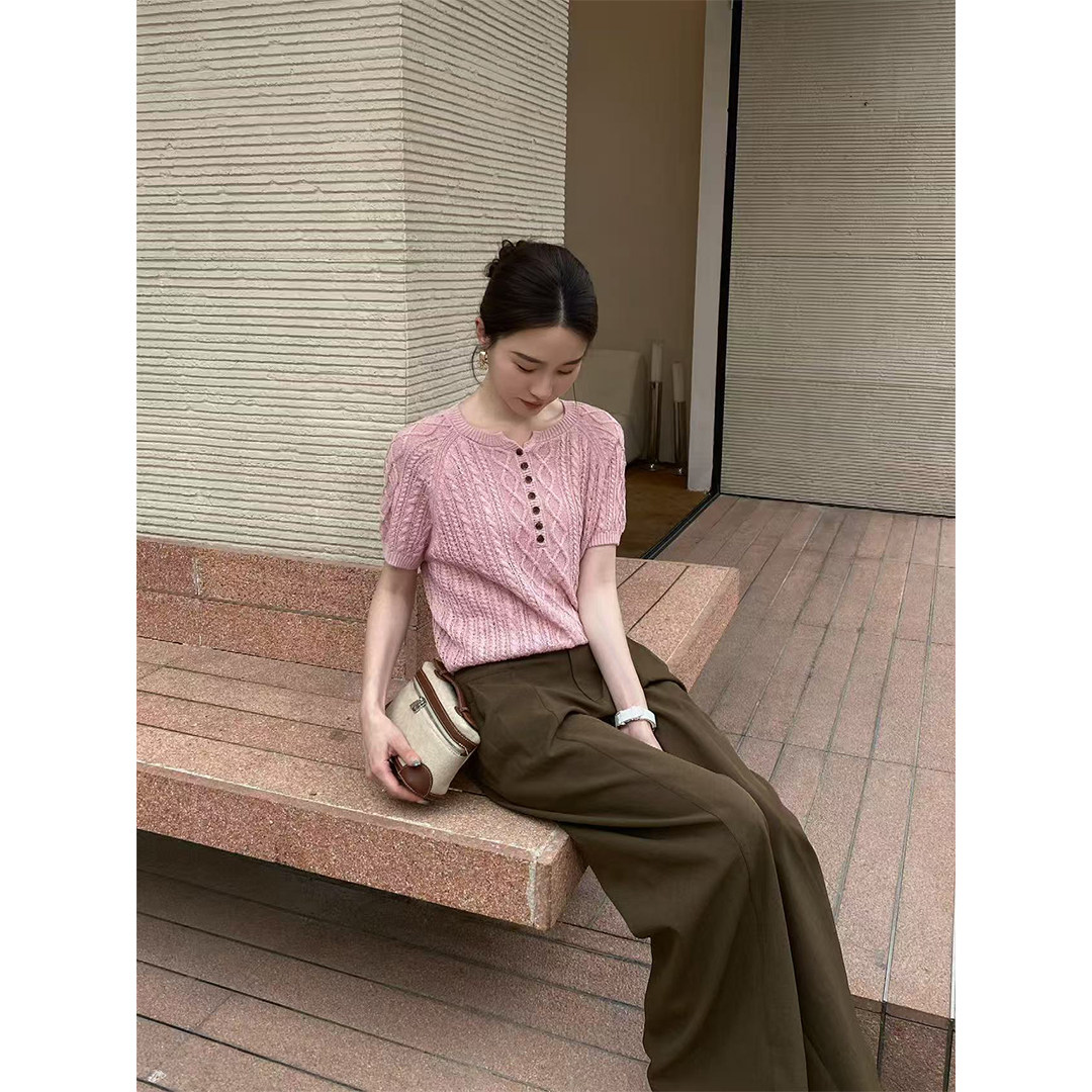 邱莹莹  "镂空绞花"和纸纱网眼编织立体绞花夏季纯色短袖针织衫女