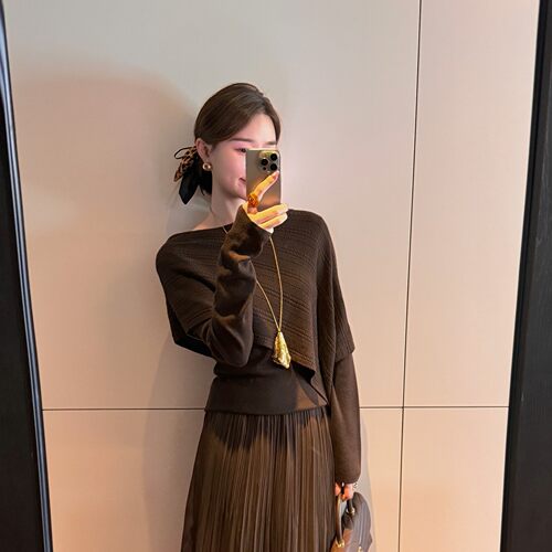 邱莹莹私服绵羊毛假两件针织衫