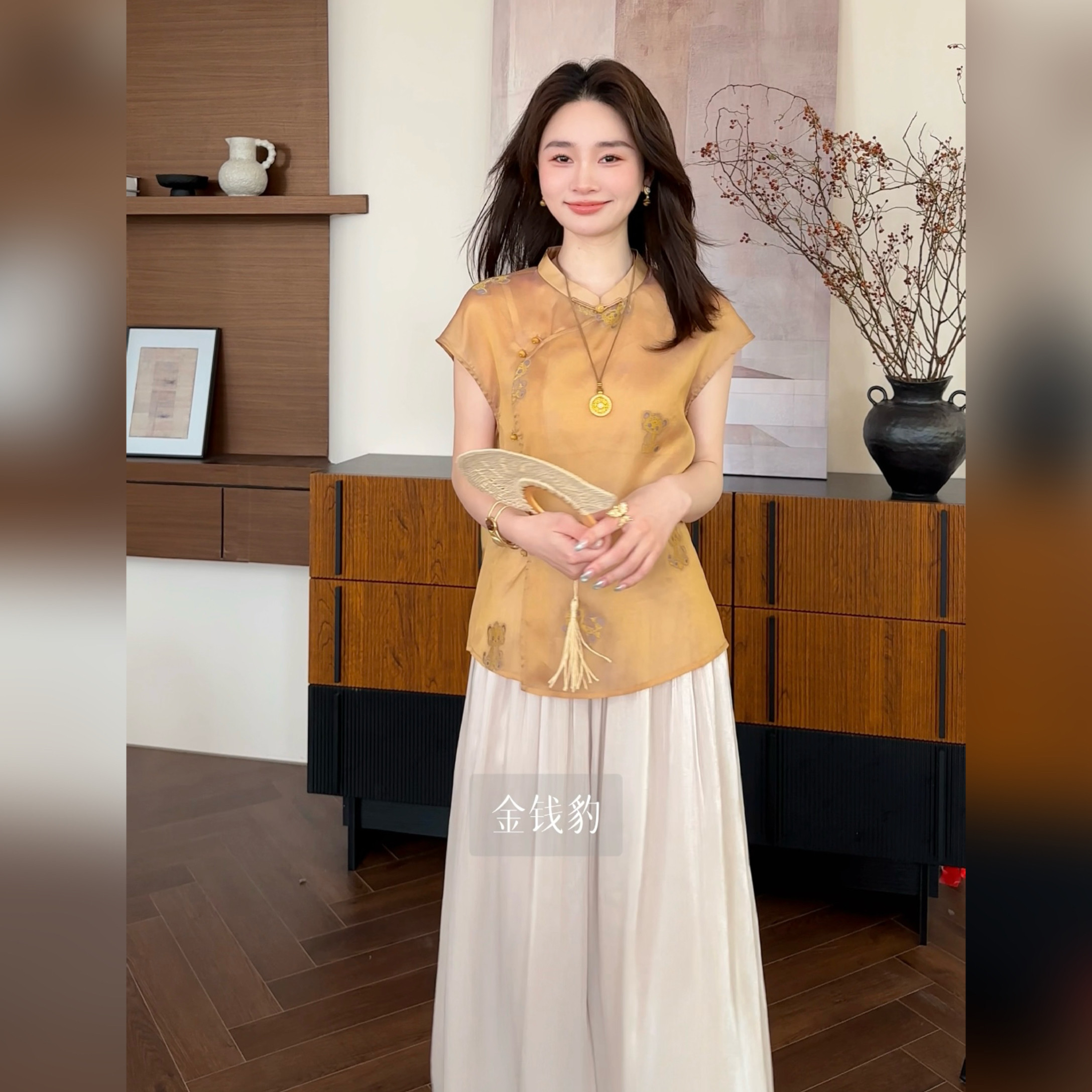 邱莹莹原创-"金钱豹"90%桑蚕丝新中式橘调斜襟水光妆花锦纹理衬衫