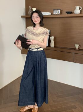 邱莹莹  