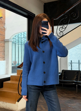 邱莹莹 HELA AOMI “坑条毛衫”绵羊毛慵懒风宽松针织开衫