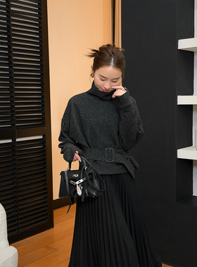 邱莹莹 HELA AOMI “知性卫衣”松弛休闲拼接落肩长袖束腰T恤