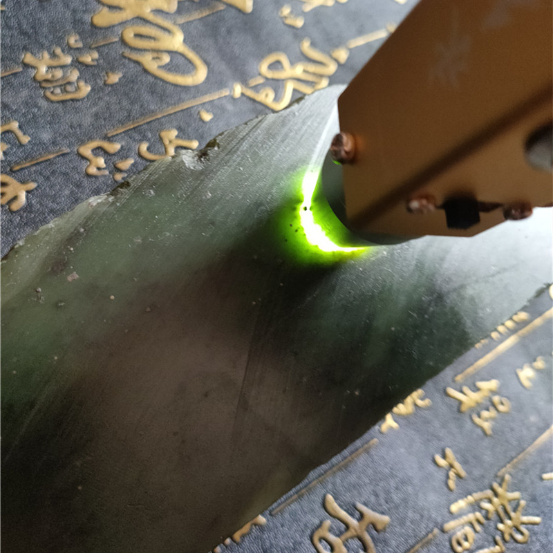 俄罗斯碧玉原石毛料边角料摆件料长料子簪子料3.73公斤和田玉料