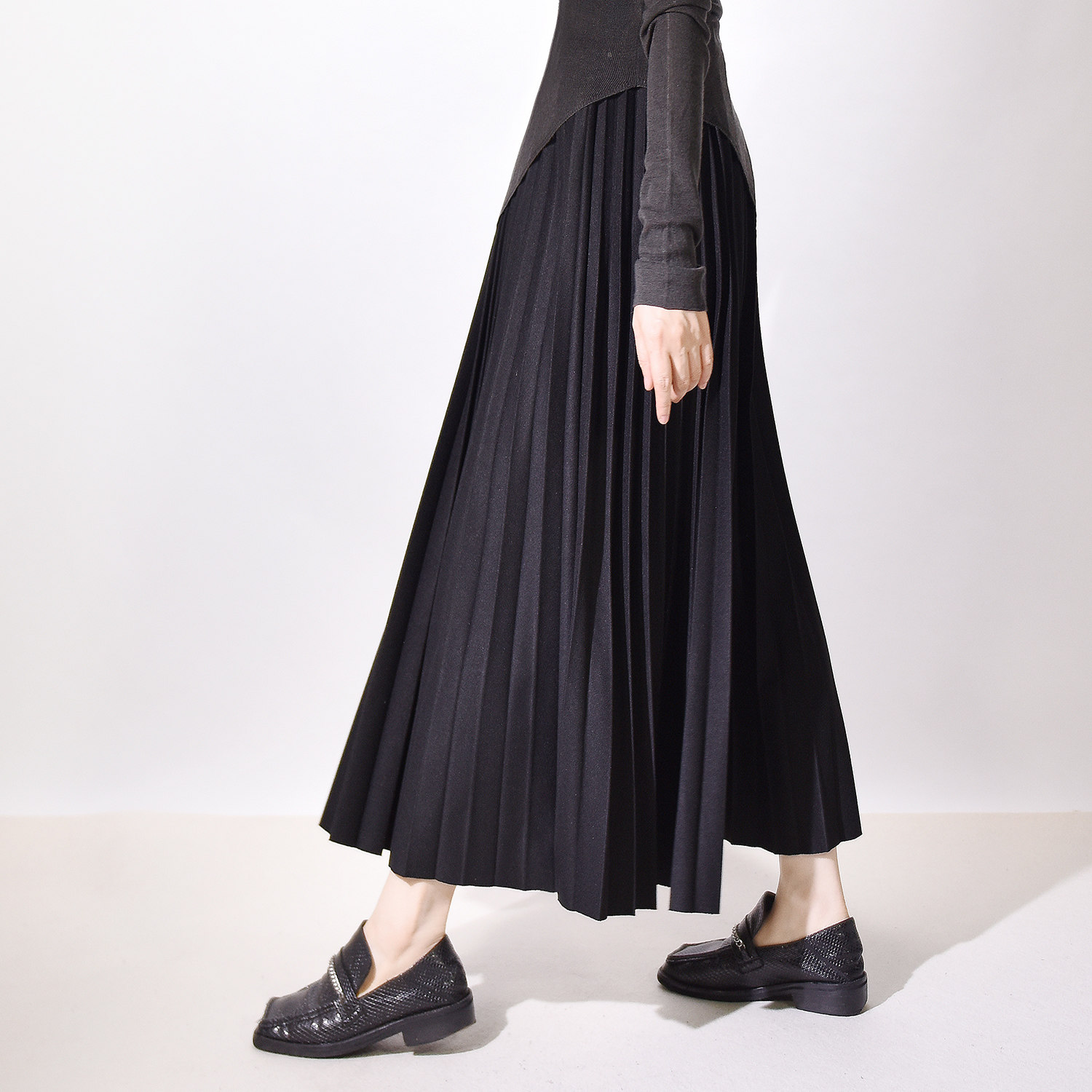 2452 小个子甜美风琴百褶半身裙秋冬新款设计高腰松紧褶皱中长裙