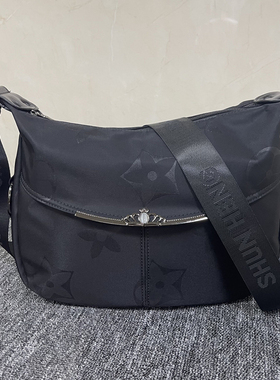 2026小众新款大容量单肩斜挎女包双拉链多夹层中年妈妈包休闲百搭