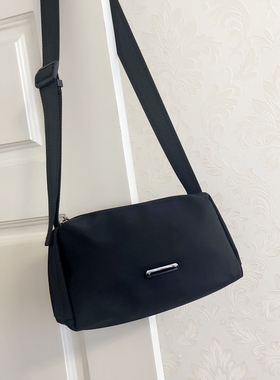 2026新款女包防水尼龙布斜挎单肩包韩版休闲百搭简约纯色小方包潮